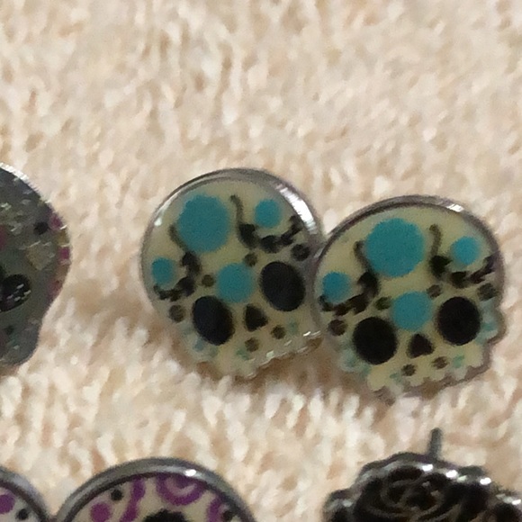 Sugar Skull Earrings Lot - Picture 4 of 8